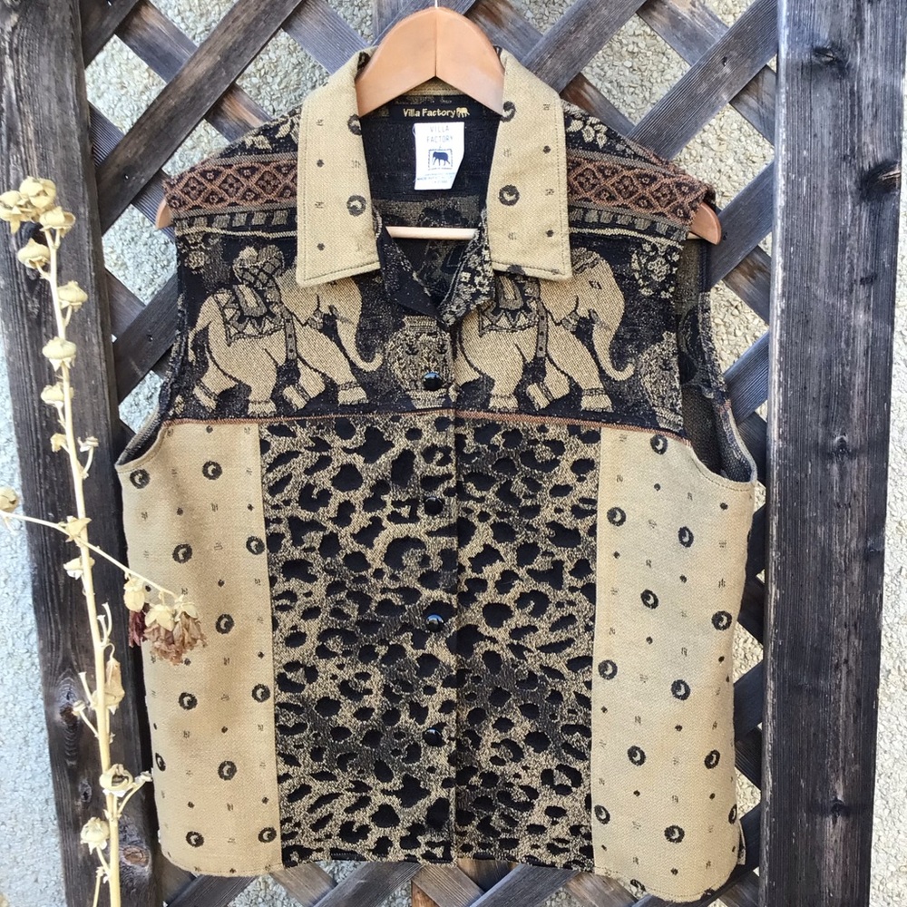 Villa Factory VGUC fun vest elephants, animal print blacks,browns, snap buttons